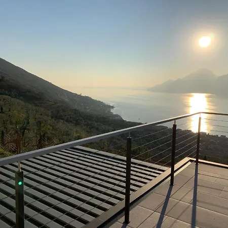 Sopralago Ein Ferienhaus Mit Grandiosem Weitblick Von Norden Bis Sueden Des Gardasees